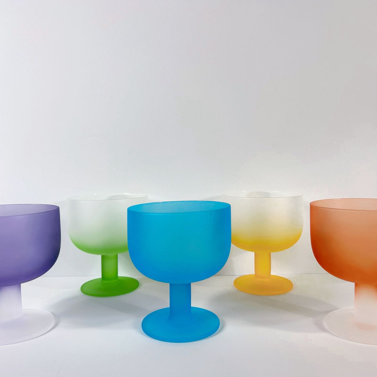Set de 5 o set de 2 Copas de 270ml,Copas de colores de cristal,Copas de Vidrio,Apto para lavavajillas,Productos de vidrio de alta calidad,Copas de Vino, Cerveza, Champán,Bebida, Alcohol y Agua, Apto para uso diario